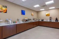 コンフォート イン & スイーツ シャーロッツビル ホリーミード タウンセンター - 朝食