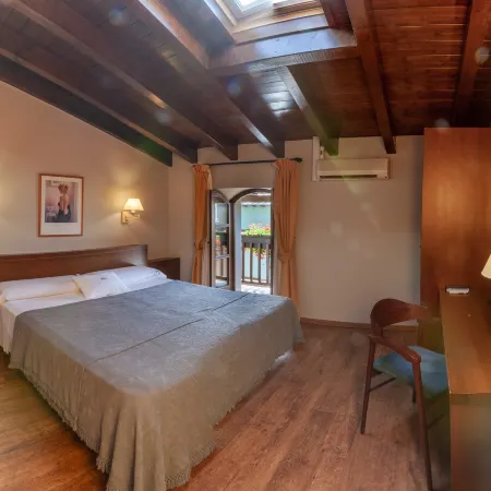 Hotel Fonda Merce Llívia otelleri
