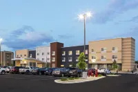 Fairfield Inn & Suites Indianapolis Greenfield - parking