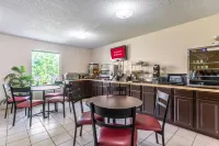Red Roof Inn Hardeeville - parcheggio