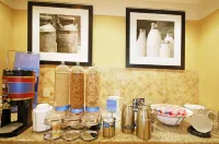 Hampton Inn by Hilton Moss Point Pascagoula - breakfast