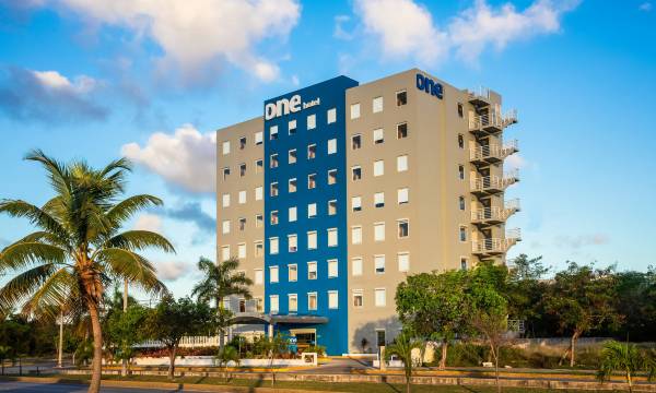 One Cancun Centro