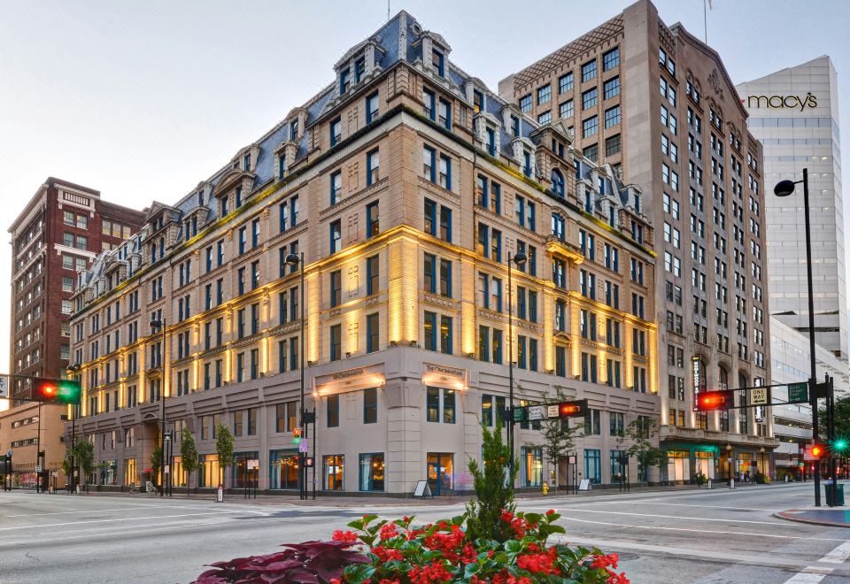 The Cincinnatian Curio Collection by Hilton - Housity