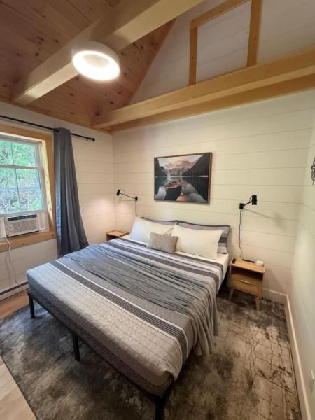 Dock 124 - Adults Only, Waterfront B&B