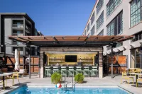 Fordson Hotel, in the Unbound Collection by Hyatt - Pools