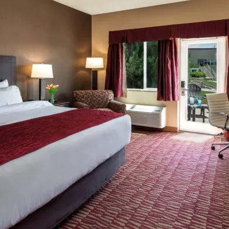 Lakeside Hotel Casino