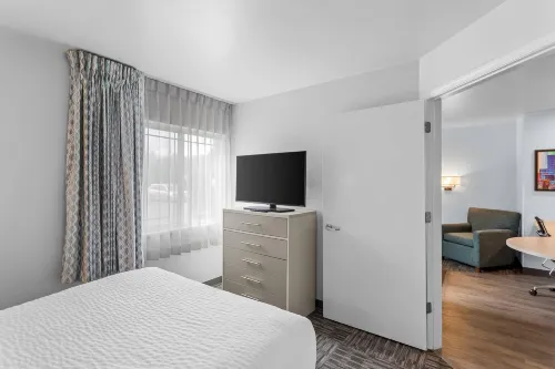 MainStay Suites Chicago Schaumburg - Parkplatz