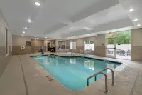 Best Western Plus Rumford Falls - Kolam Renang