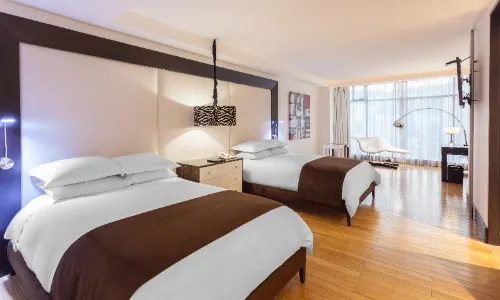 Le Parc Hotel, Beyond Stars