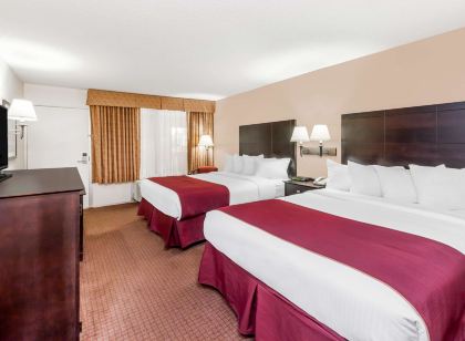 Ramada by Wyndham Grayling Hotel & Conference Center