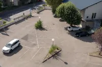 Kyriad Lyon Sud - Givors - parking