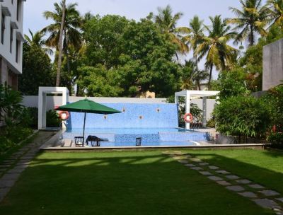 Outdoor Swimming Pool