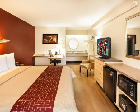 Red Roof Inn Louisville East - Hurstbourne Hotels in Hurstbourne