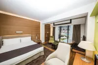 Hotel Nikopolis 마르코 니아 공항 터미널 주변 호텔