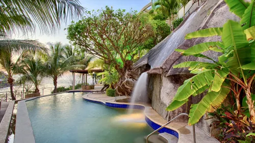 Luxury Beach Frontage Villa for Rent - Виллы