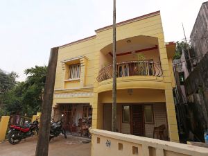 OYO 19323 Shiv Sai Guest House