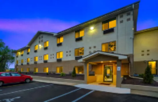 Motel 6 Montoursville, PA