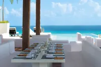 The Fives Downtown Hotel & Residences, Curio Collection by Hilton