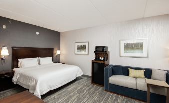 Hampton Inn & Suites by Hilton Barrie