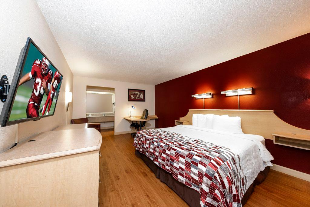 Red Roof Inn & Suites Wytheville