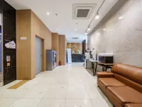 Incheon (Wolmido) Hotel Yellow Отели рядом с достопримечательностью «Набережная Вольмидо»