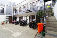 Wisma Surya Hotel dekat Alfamart Gamprit