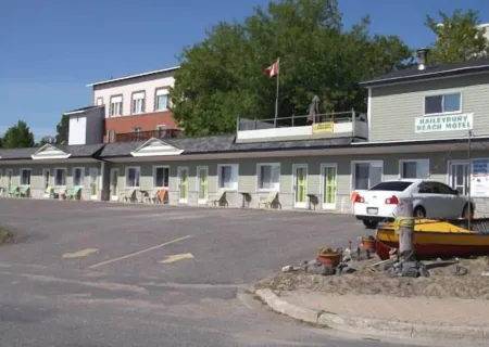 Haileybury Beach Motel