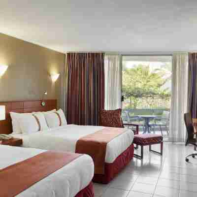 Holiday Inn PORT MORESBY by IHG Rooms