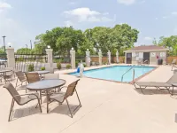 Holiday Inn Express & Suites SAN ANTONIO - FROST BANK CTR by IHG Hotels near Comanche Park