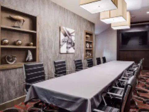 洛瓦城-科拉爾維爾歡朋酒店 科拉爾維爾酒店