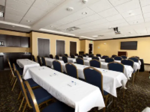 智選假日套房酒店特洛伊 特洛伊酒店