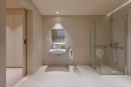 voco Doha West Bay Suites Отели в г. Доха