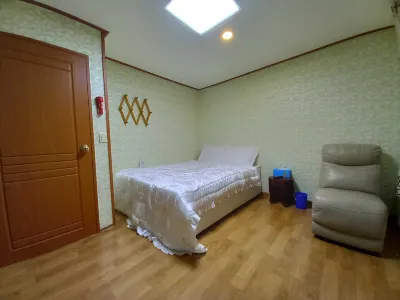 Iljo Motel 楸子群島附近的飯店