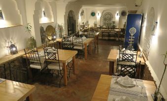Hotel Al Alba Hammam & Restaurant