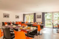 Hotel the Originals Bernay Acropole Hotels in Broglie