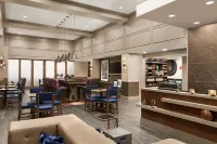 Hampton Inn and Suites Seattle/Renton - breakfast