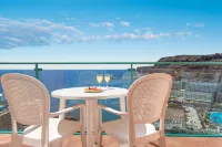 Mogan Princess & Beach Club - Meerblick