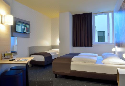 B&B 호텔 바이로이트 로비