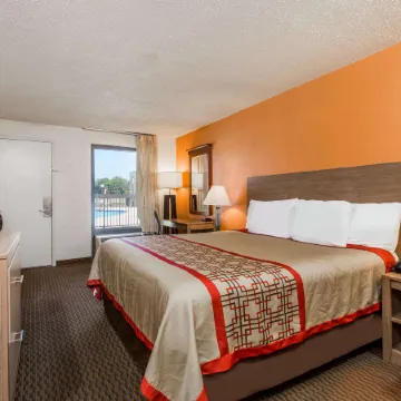 Days Inn by Wyndham Norfolk Airport