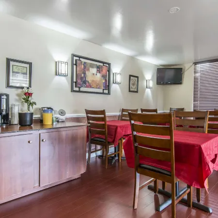 Econo Lodge