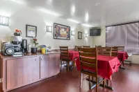 Econo Lodge - breakfast