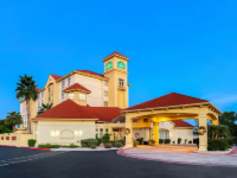 La Quinta Inn & Suites by Wyndham Mesa Superstition Springs Hotels in Mesa
