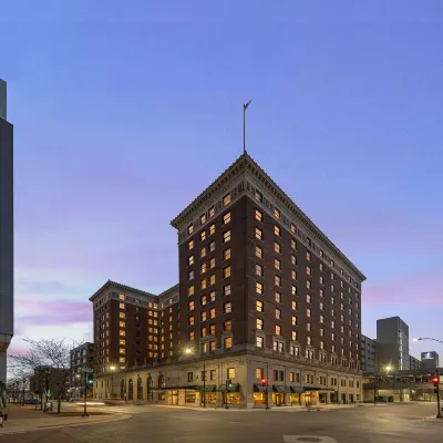 Hotel Fort des Moines, Curio Collection by Hilton Hotels near Iowa State Capitol Building