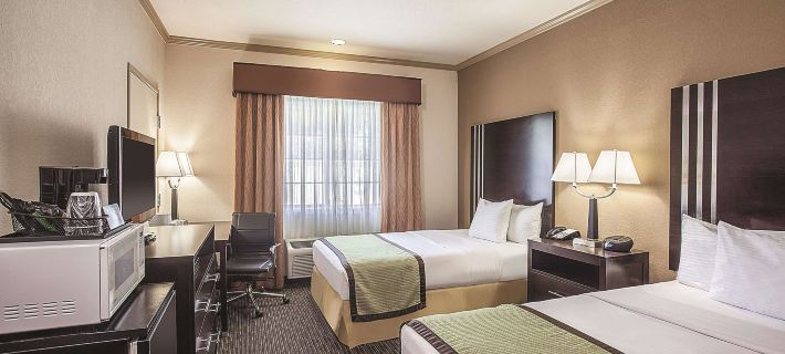 La Quinta Inn & Suites by Wyndham Davis Hotels in Yolo County