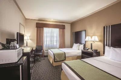 La Quinta Inn & Suites by Wyndham Davis Các khách sạn ở 