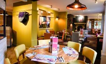 Premier Inn Macclesfield North