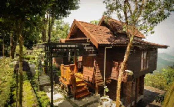 MaliHom Private Estate Hotel berhampiran Bunface Potato Carnivorous Plants