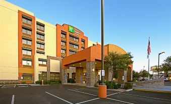 Holiday Inn Express & Suites Tempe