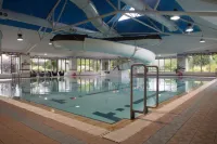 The Lakeside Hotel & Leisure Centre - piscina