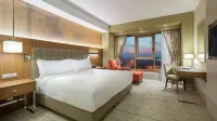 DoubleTree by Hilton Skopje - parking